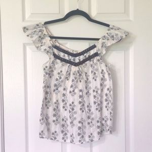 Anthropologie ruffle sleeve top EUC size M